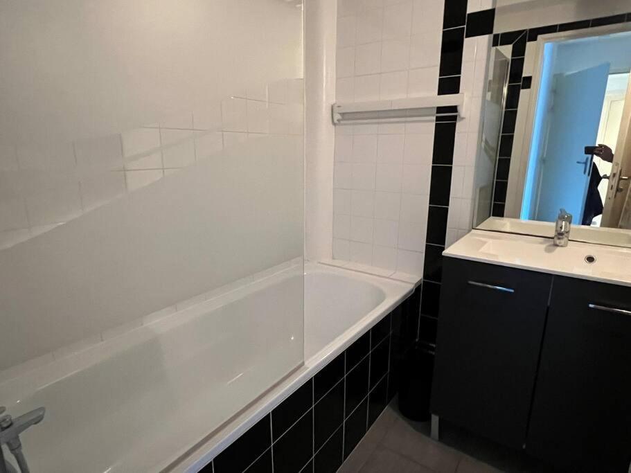 Dubb Yourhosthelper Apartment Caen Luaran gambar